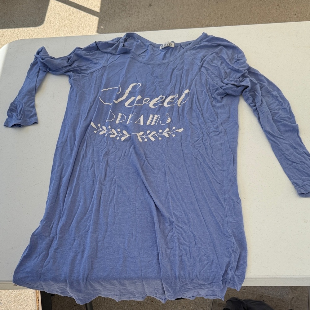 Blue Long Sleeve Shirt with 'Sweet Dreams' Print